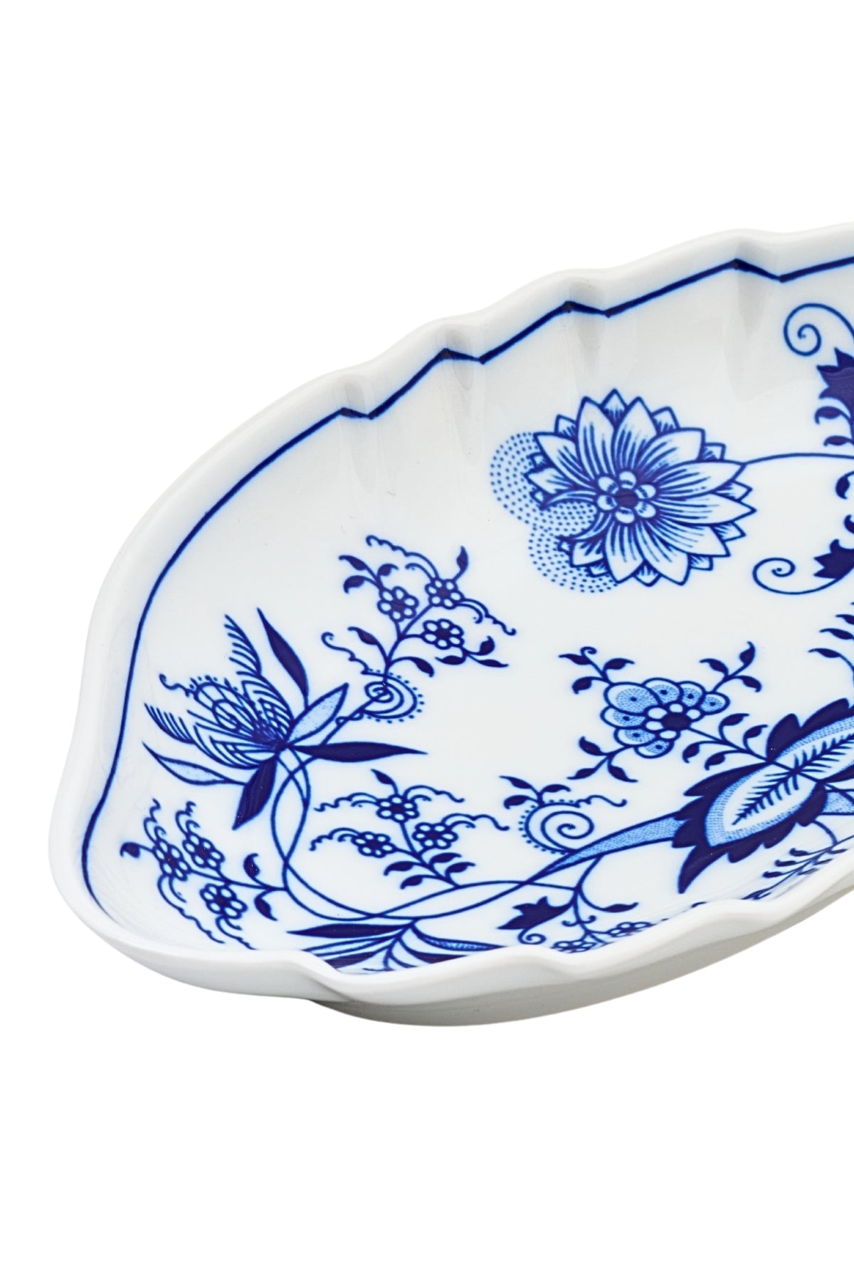 CESKY PORCELAN DUBI 1860 Cibulak Large Leaf Plate Blue